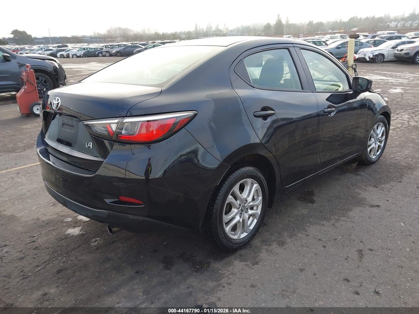 VIN 3MYDLBYV2JY301933 2018 TOYOTA YARIS IA