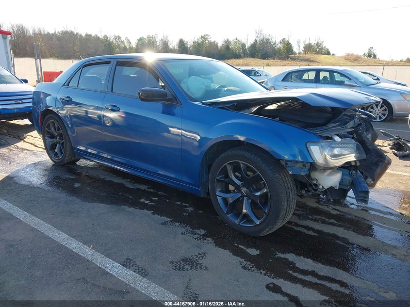 2022 Chrysler 300 Touring