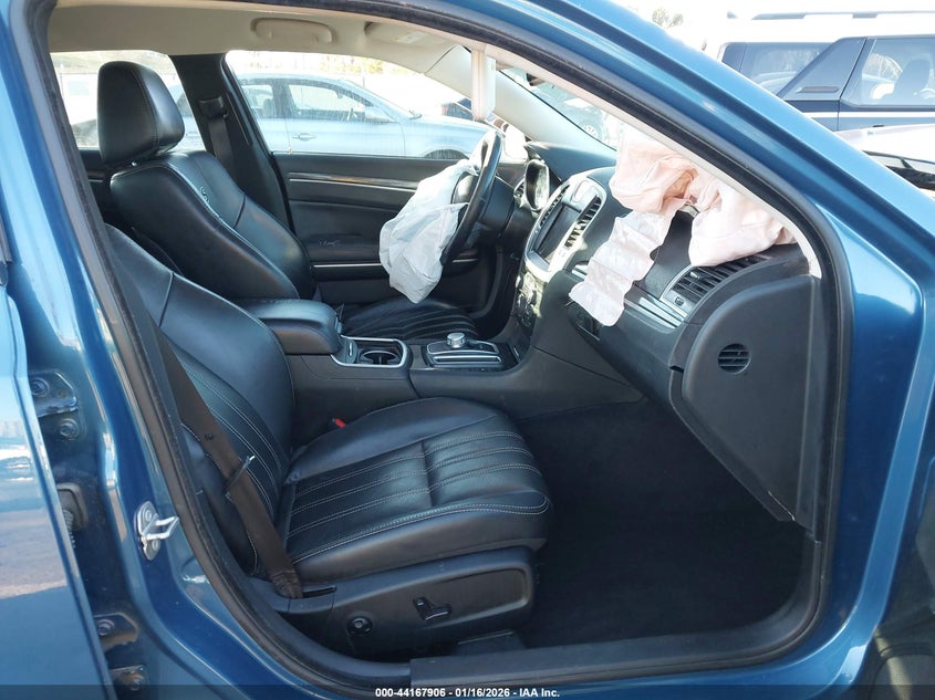 2022 Chrysler 300 Touring