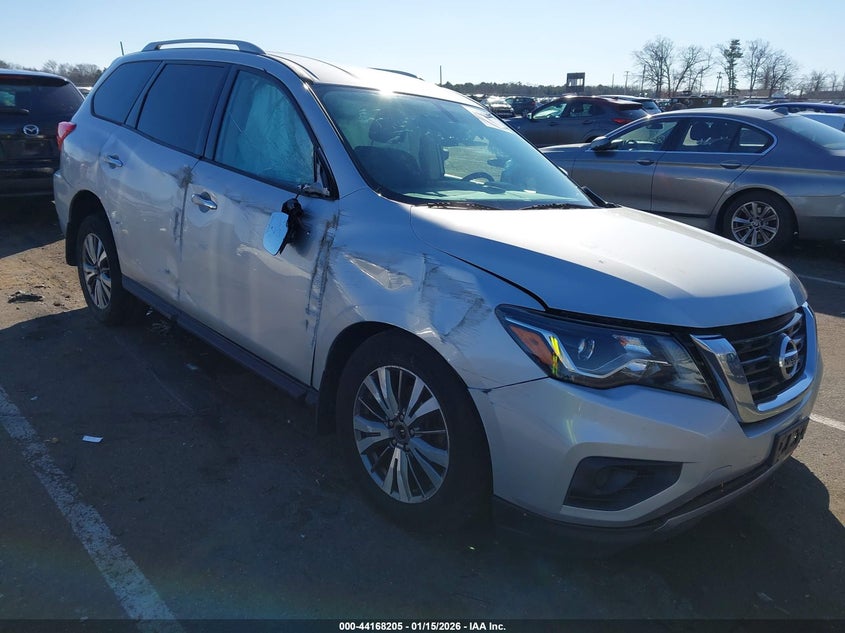 2019 Nissan Pathfinder S
