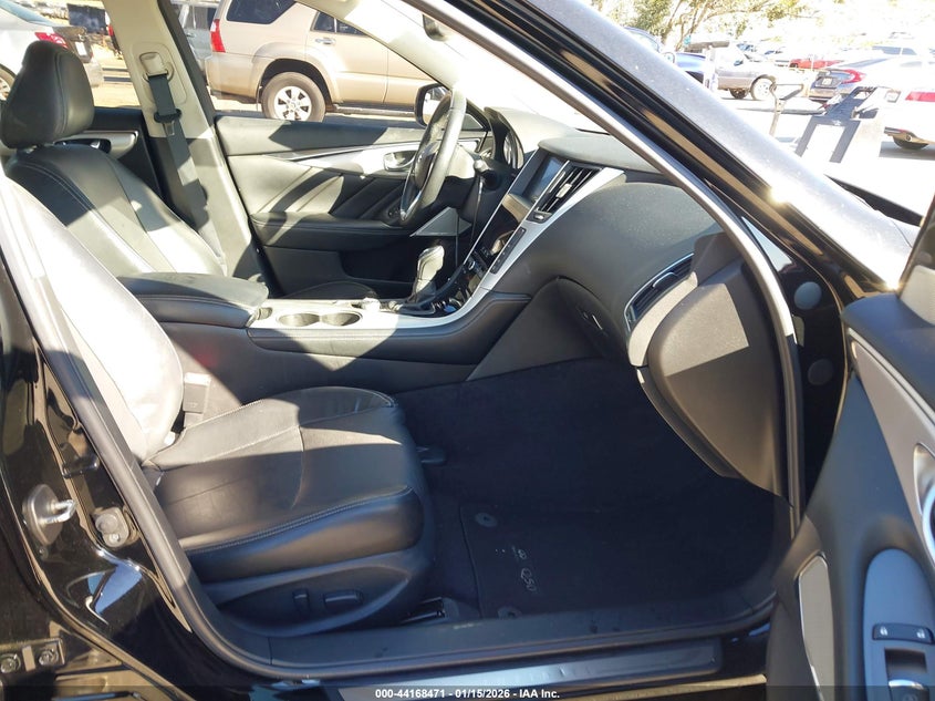 2022 Infiniti Q50 Luxe