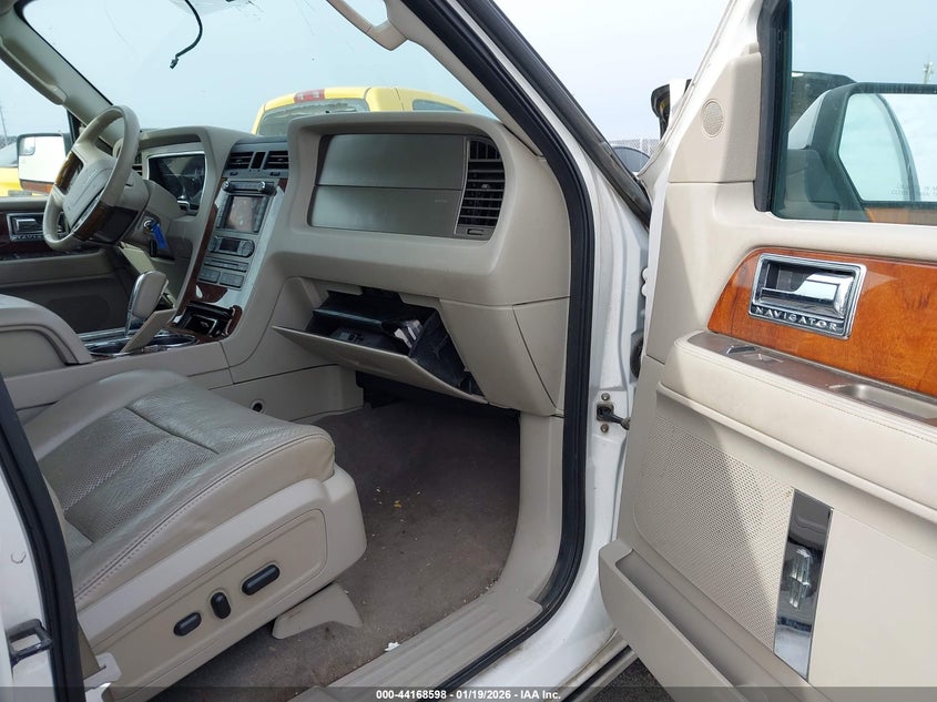 2012 Lincoln Navigator L