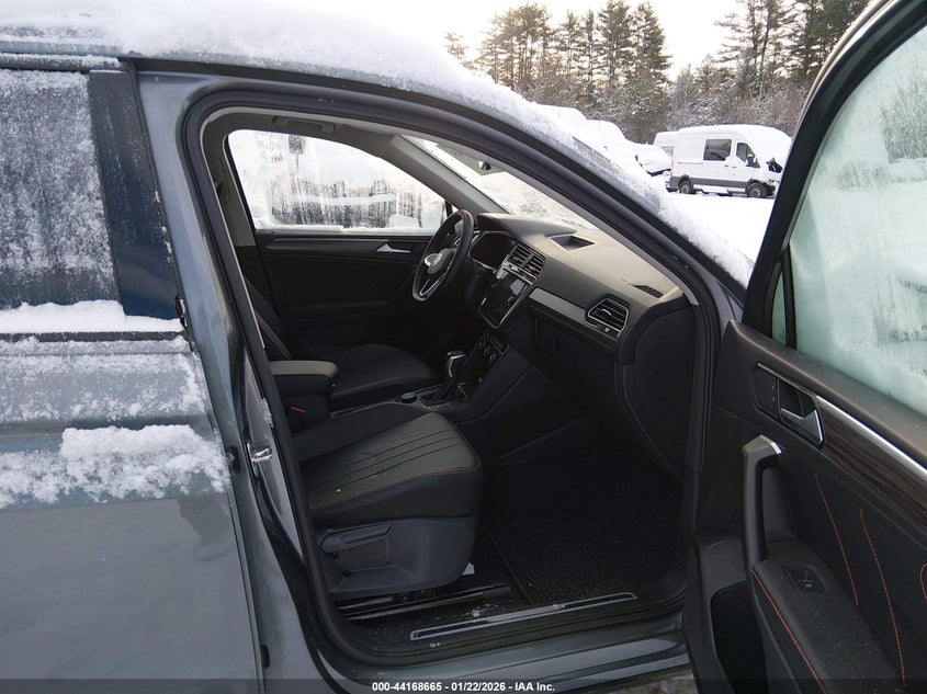 2024 Volkswagen Tiguan 2.0T Wolfsburg Edition