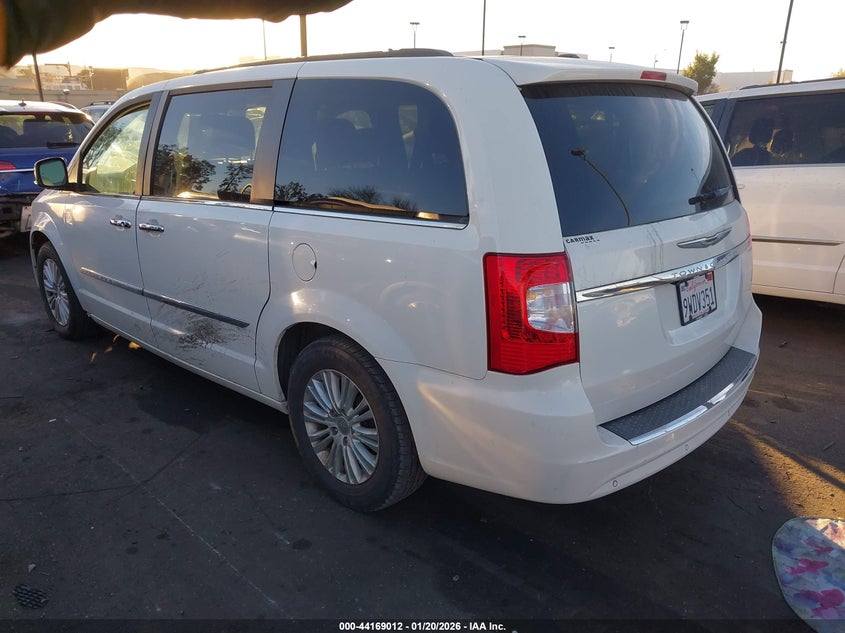 2012 Chrysler Town & Country Touring-L
