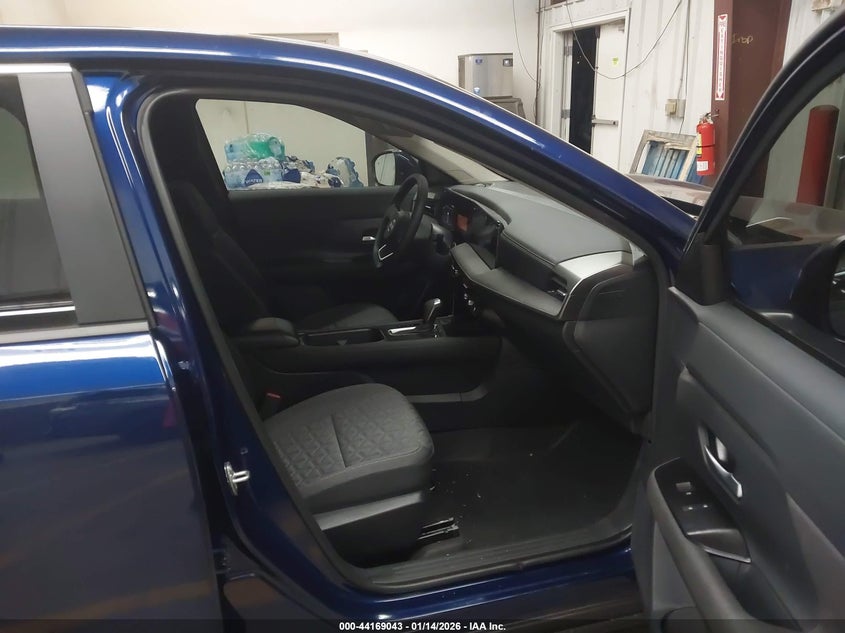 2025 Nissan Kicks Sv Fwd