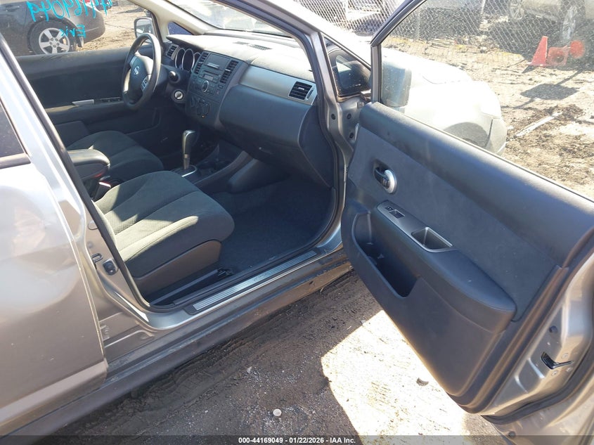 2011 Nissan Versa 1.8S