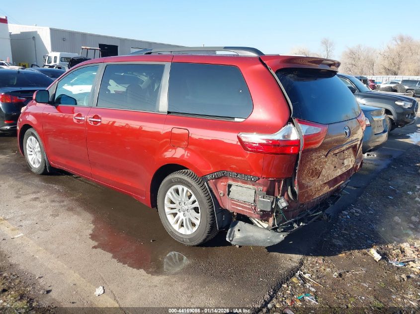 2017 Toyota Sienna Xle 8 Passenger