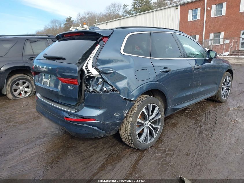 2022 Volvo Xc60 B5 Momentum