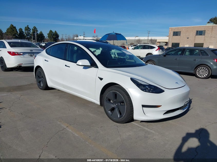 2021 Tesla Model 3 Standard Range Plus Rear-Wheel Drive