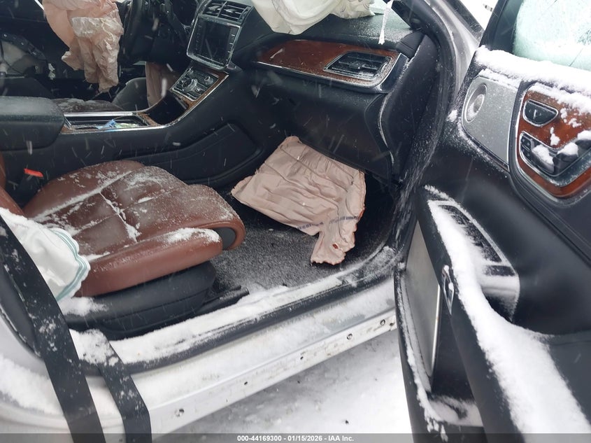 2017 Lincoln Continental Reserve