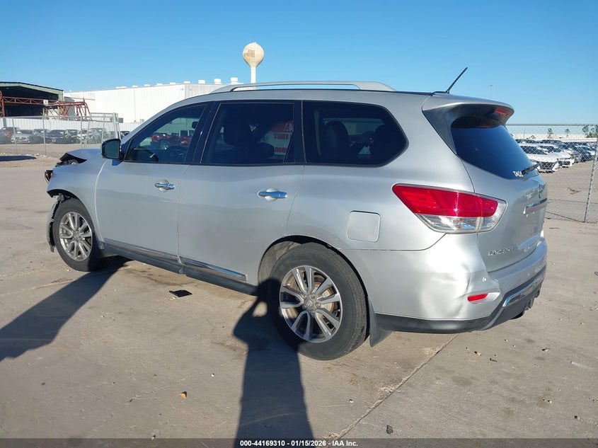 2016 Nissan Pathfinder Sl