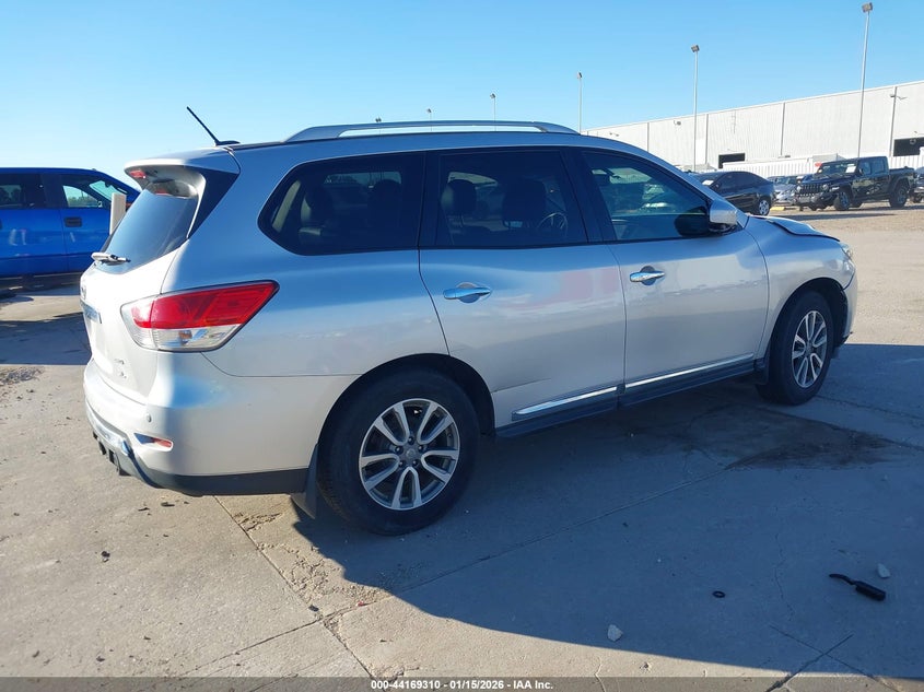 2016 Nissan Pathfinder Sl