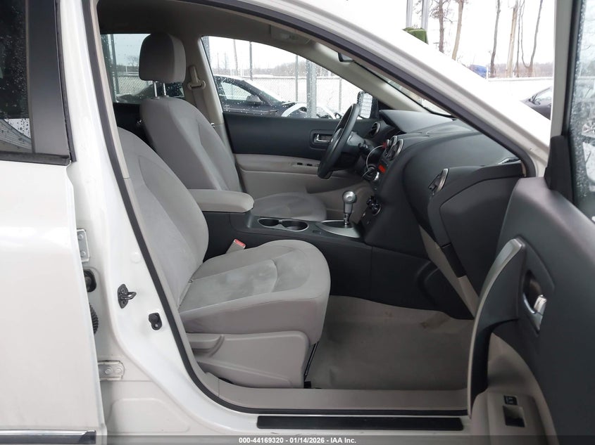 2014 Nissan Rogue Select S