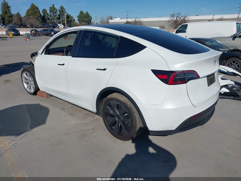 2025 Tesla Model Y Long Range Dual Motor All-Wheel Drive