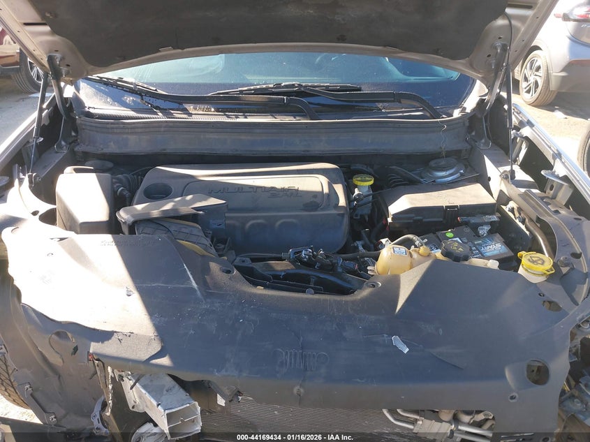 VIN 1C4PJLLB1MD115067 2021 JEEP CHEROKEE LATITUDE PLUS FWD