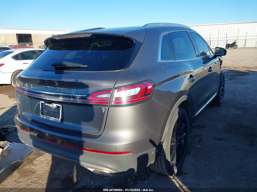 2021 Lincoln Nautilus Reserve