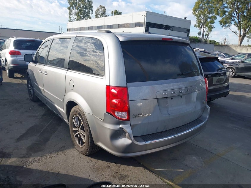 Vin: 2c4rdgcg7hr685483, lot: 44665507, dodge grand caravan sxt 20173