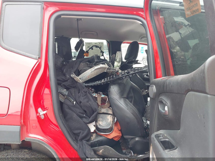 2015 Jeep Renegade Limited VIN: ZACCJBDT8FPB31948 Lot: 44169626