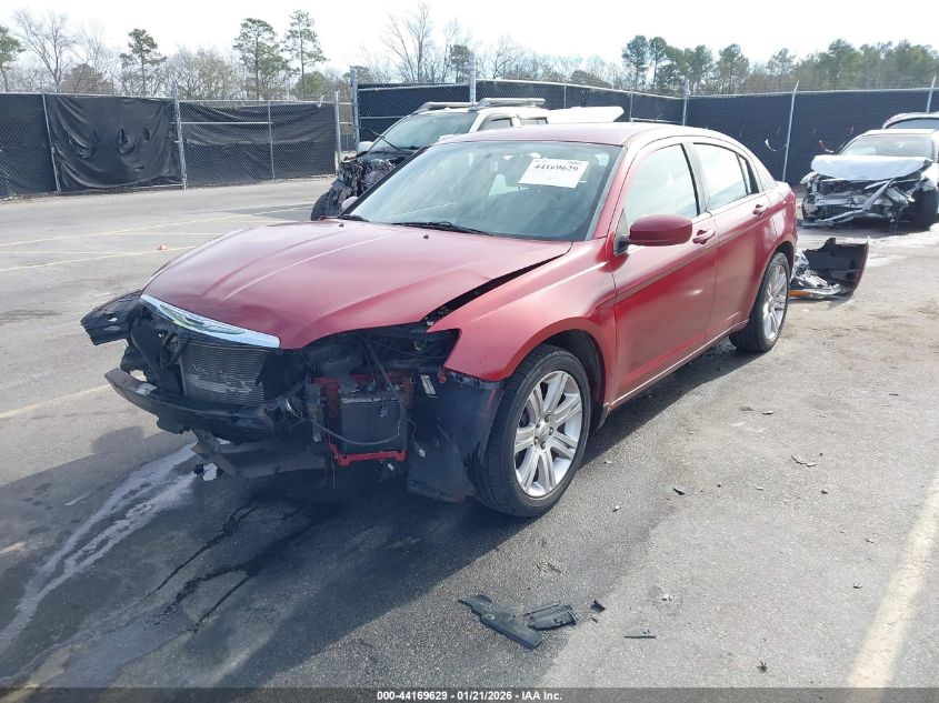 2013 Chrysler 200 Touring