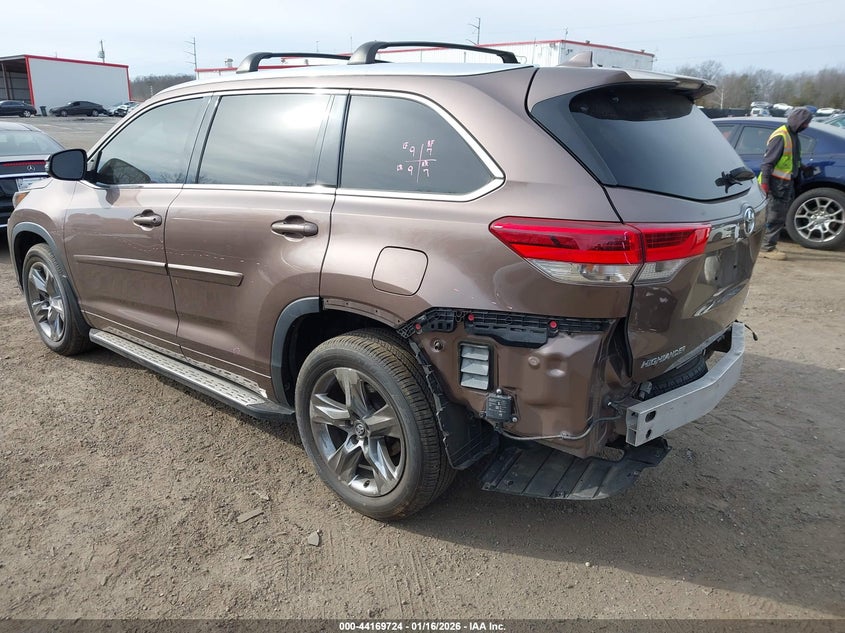 2018 Toyota Highlander Limited Platinum