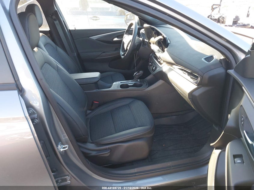 2024 Buick Envista Preferred Fwd