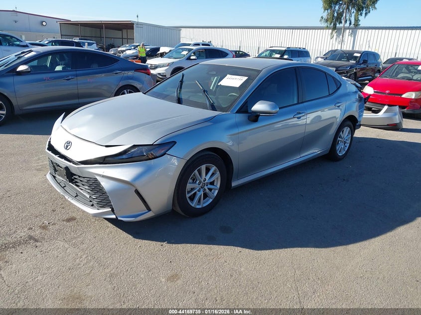2025 Toyota Camry Le