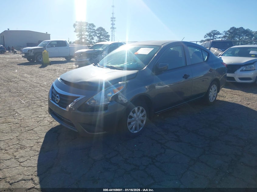 2017 Nissan Versa 1.6 S+