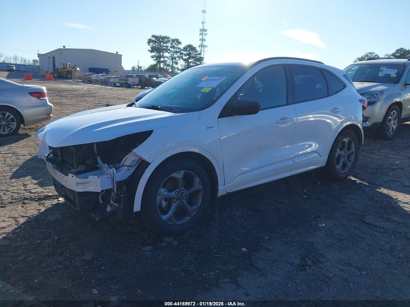 2023 Ford Escape St-Line