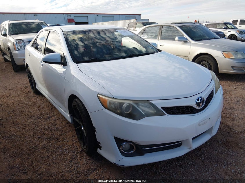 2014 Toyota Camry Se VIN: 4T1BF1FK1EU413739 Lot: 44170044
