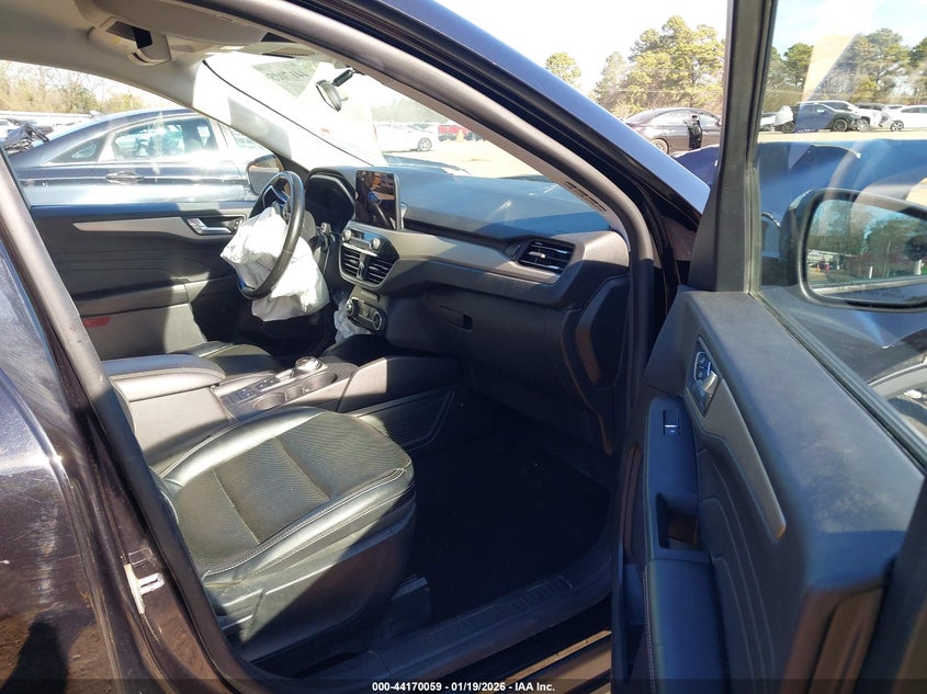 2021 Ford Escape Sel