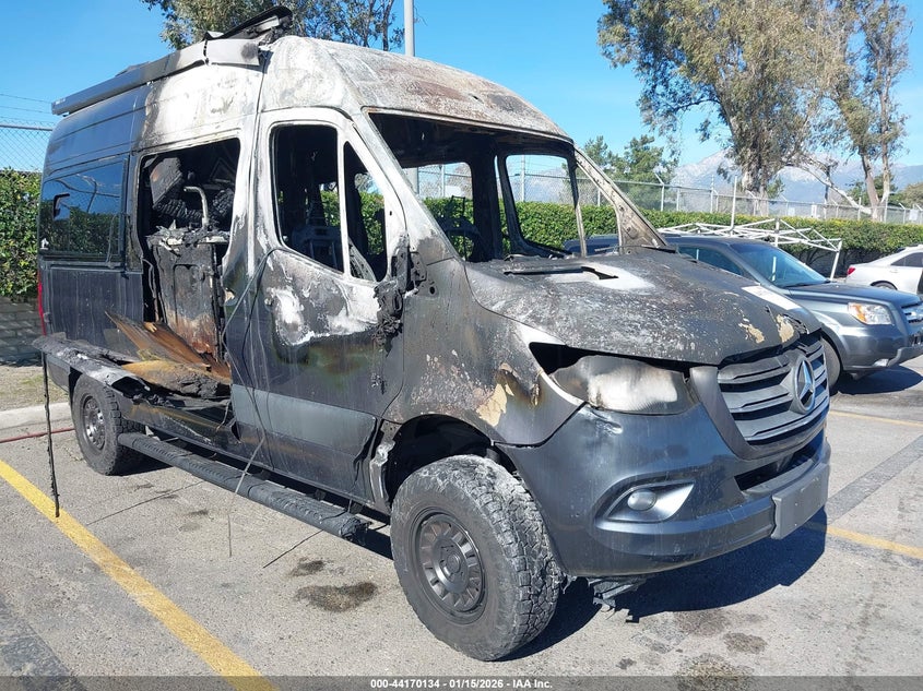2020 MERCEDES-BENZ SPRINTER 2500 STANDARD ROOF V6