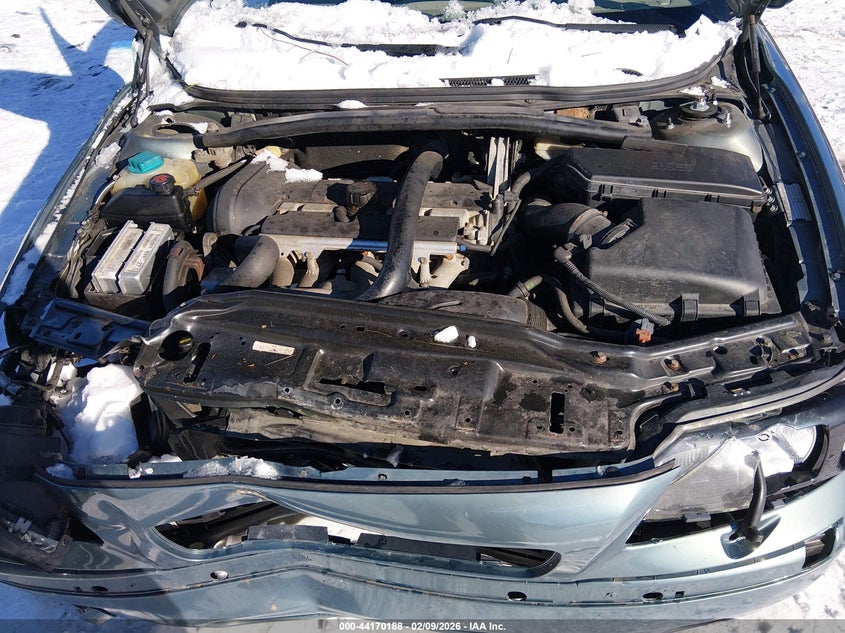 2004 Volvo S60 2.5T Awd VIN: YV1RH59H042391919 Lot: 44170188