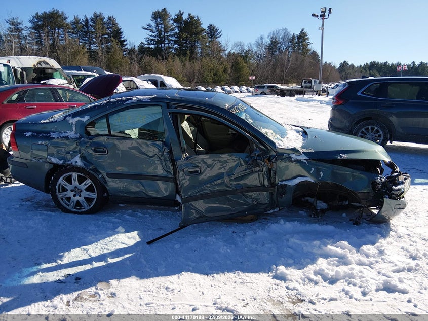 2004 Volvo S60 2.5T Awd VIN: YV1RH59H042391919 Lot: 44170188
