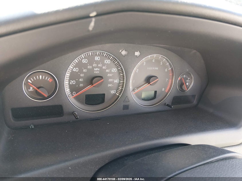 2004 Volvo S60 2.5T Awd VIN: YV1RH59H042391919 Lot: 44170188