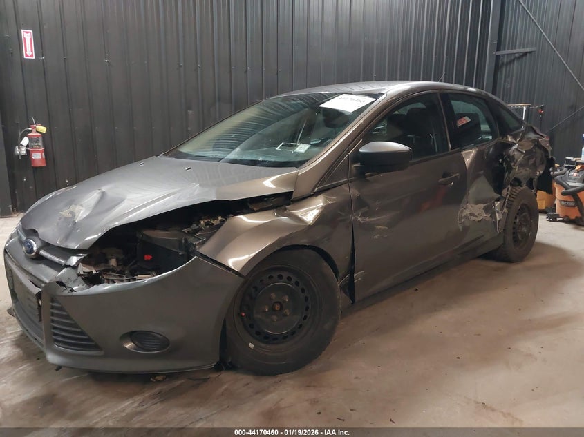 1FAHP3E21CL241827 2012 Ford Focus 2.0 S grey