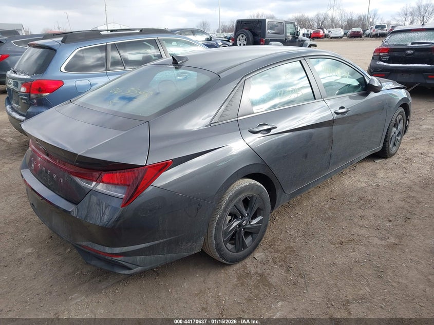 2022 Hyundai Elantra Sel