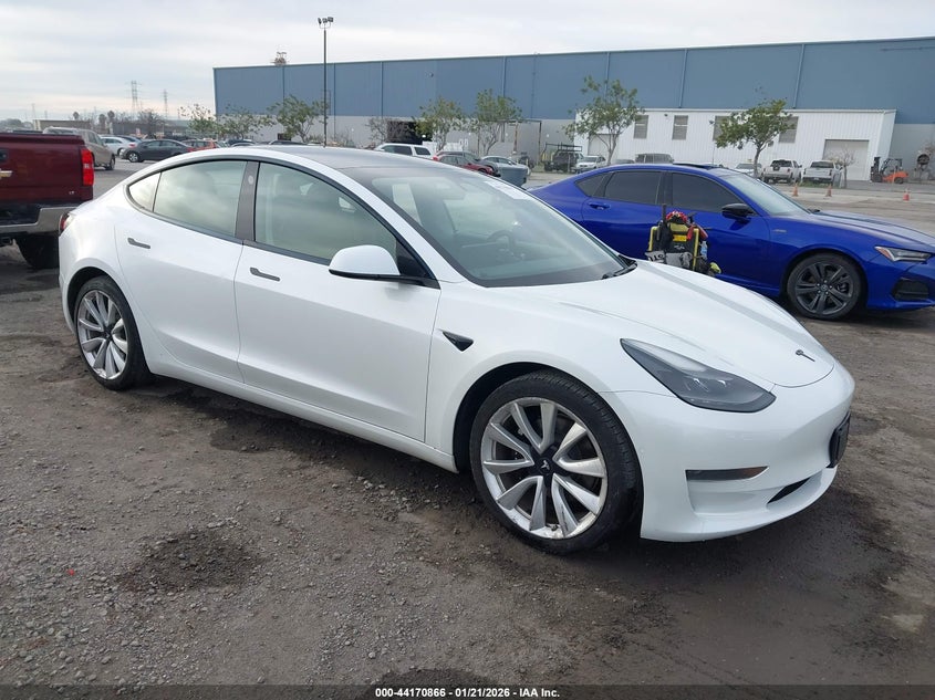 2021 Tesla Model 3 Standard Range Plus Rear-Wheel Drive