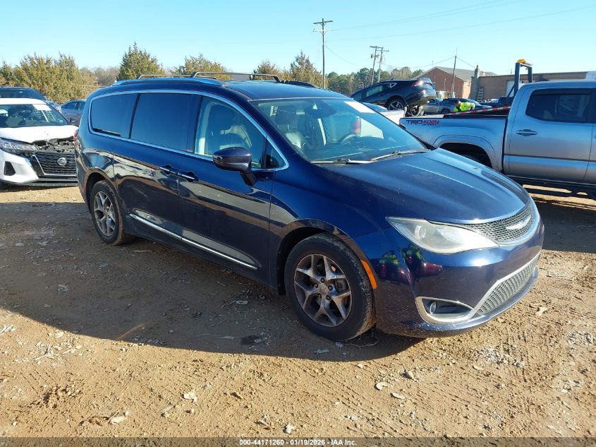 2017 Chrysler Pacifica Touring-L Plus