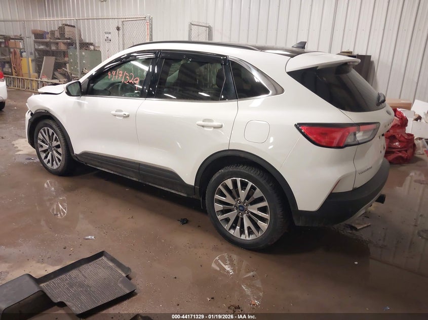 2022 Ford Escape Titanium