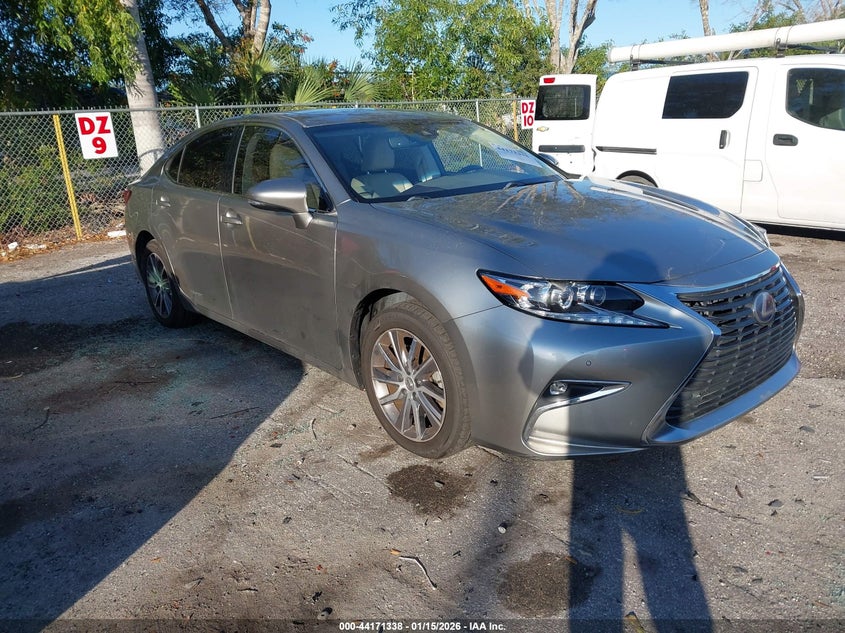 2016 Lexus Es 300H