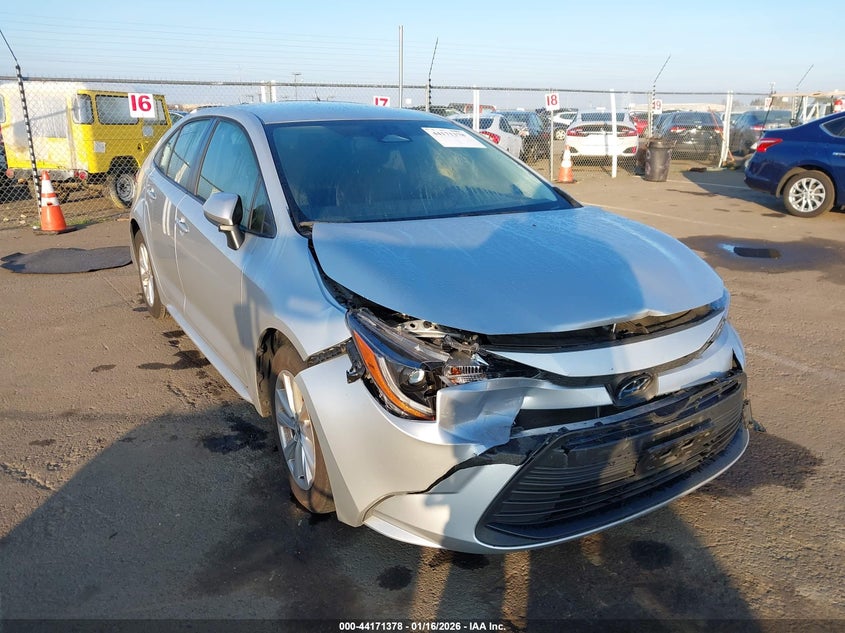 JTDB4MEE8P3014567 2023 Toyota Corolla Le auction photo 1