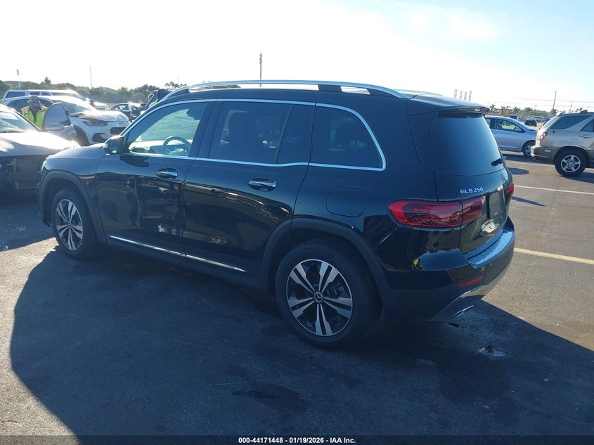 2025 Mercedes-Benz Glb 250 4Matic