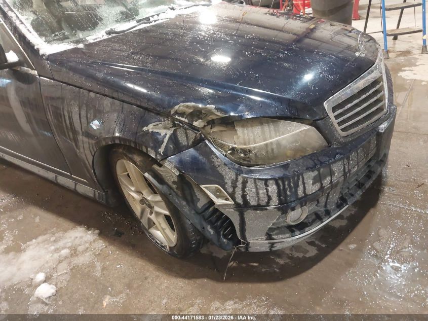 2011 Mercedes-Benz C 300 Luxury 4Matic/Sport 4Matic VIN: WDDGF8BB8BR163199 Lot: 44171583