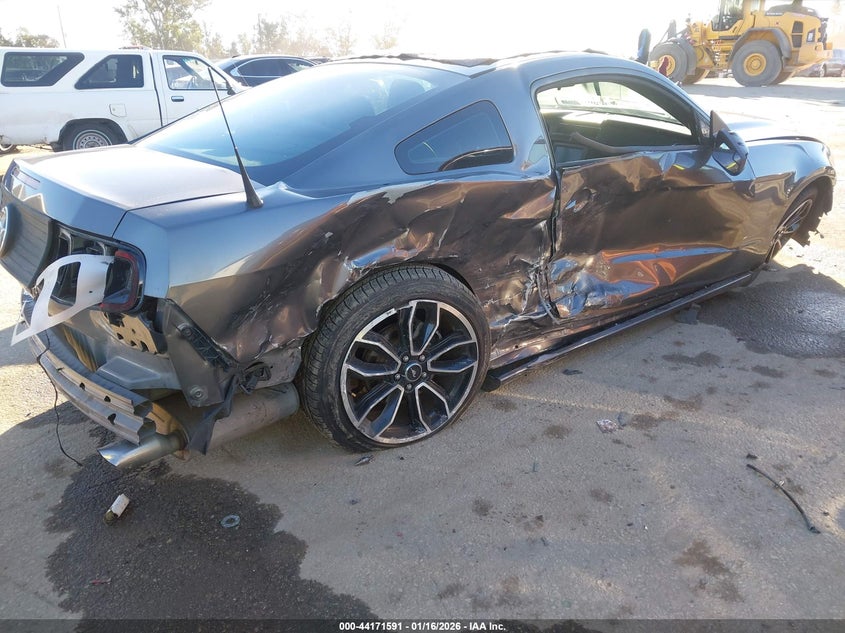 2014 Ford Mustang V6