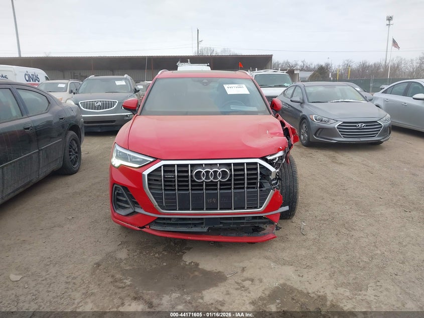 2020 Audi Q3 Premium Plus 45 Tfsi S Line Quattro Tiptronic VIN: WA1EECF37L1114614 Lot: 44171605