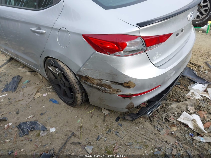 VIN 5NPD84LF6JH236710 2018 HYUNDAI ELANTRA SEL