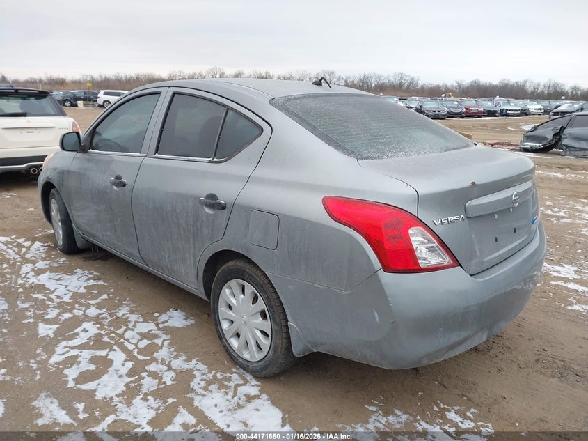 2012 Nissan Versa 1.6 S