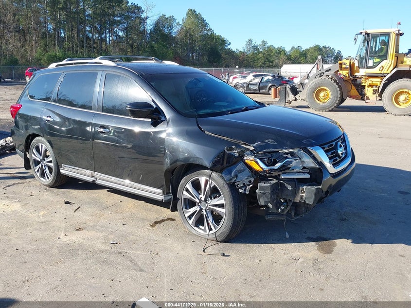 2017 Nissan Pathfinder Platinum