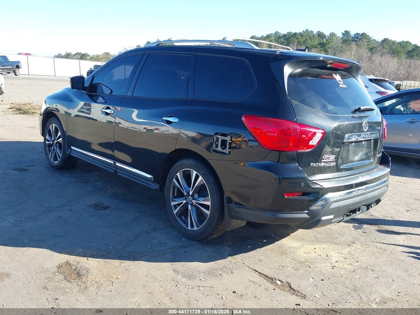 2017 Nissan Pathfinder Platinum