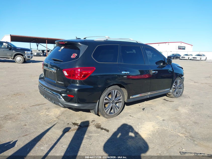 2017 Nissan Pathfinder Platinum